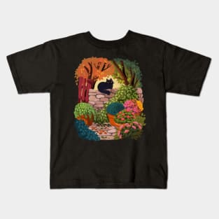 Cat in the garden Kids T-Shirt